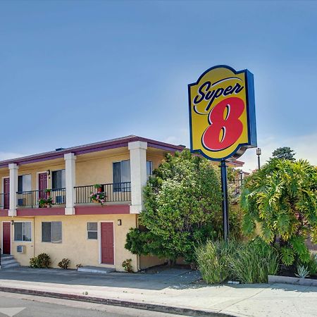 Super 8 By Wyndham Santa Cruz Beach Boardwalk Bagian luar foto